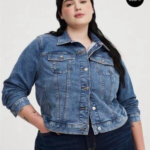 Modern trucker jacket